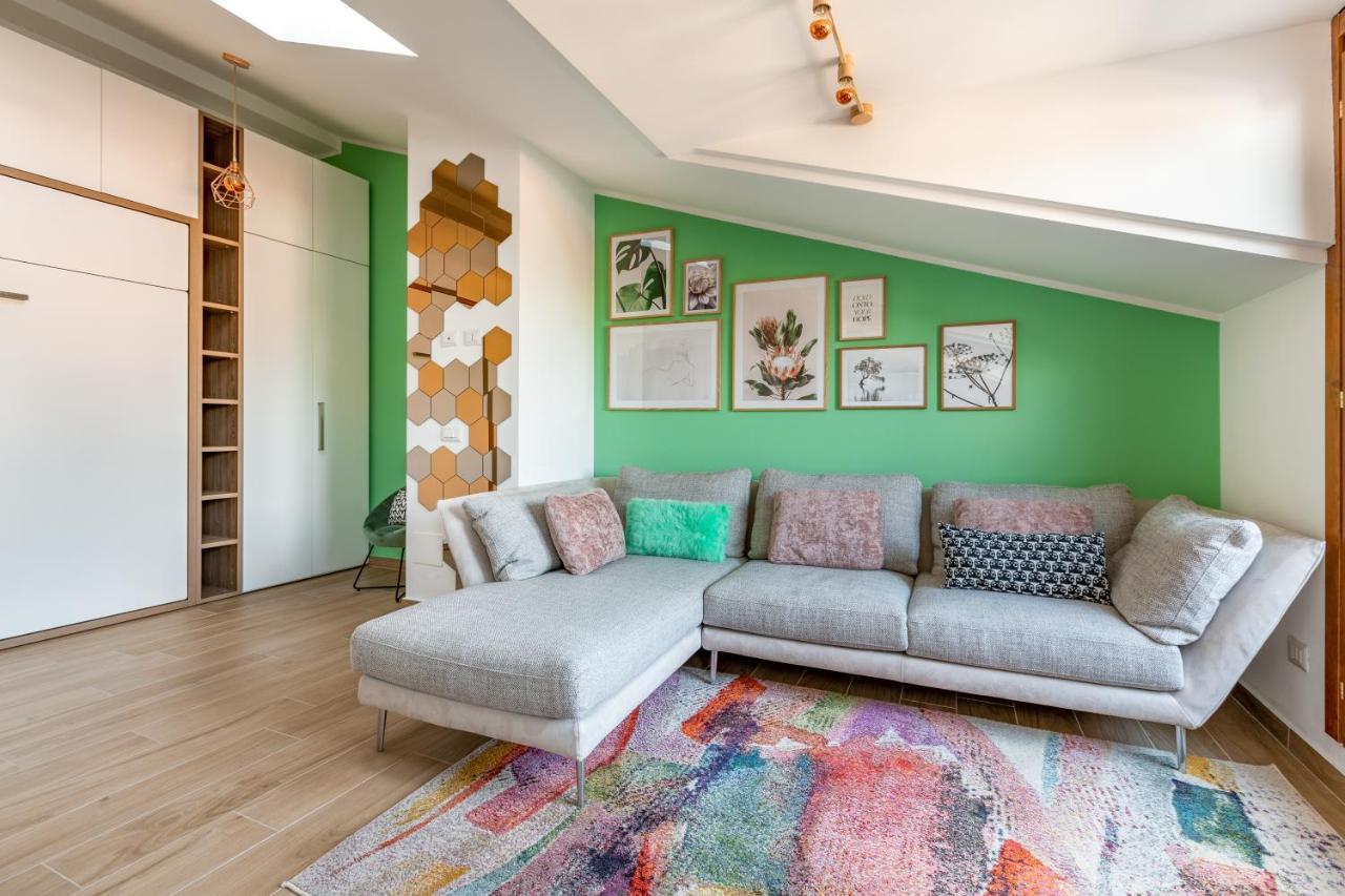 Cozy Studio W/Parking 5 Min Walk From The Bus Stop Milão Exterior foto